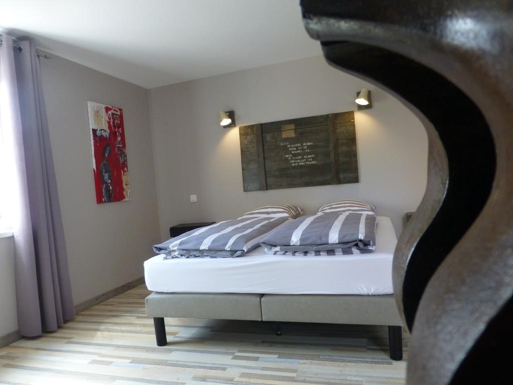 L'Ete En Novembre Bed & Breakfast Kirrwiller Room photo