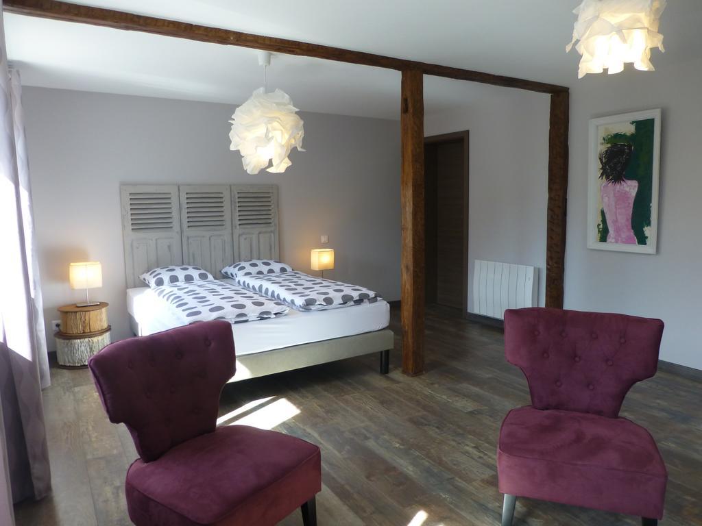 L'Ete En Novembre Bed & Breakfast Kirrwiller Room photo