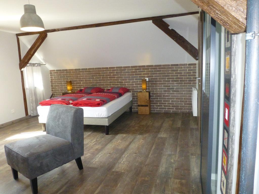 L'Ete En Novembre Bed & Breakfast Kirrwiller Room photo